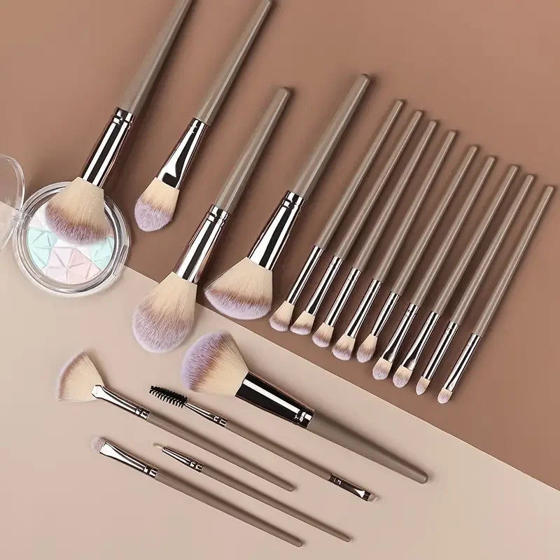 Conjunto Profissional de Pincéis Esponjas de Maquiagem