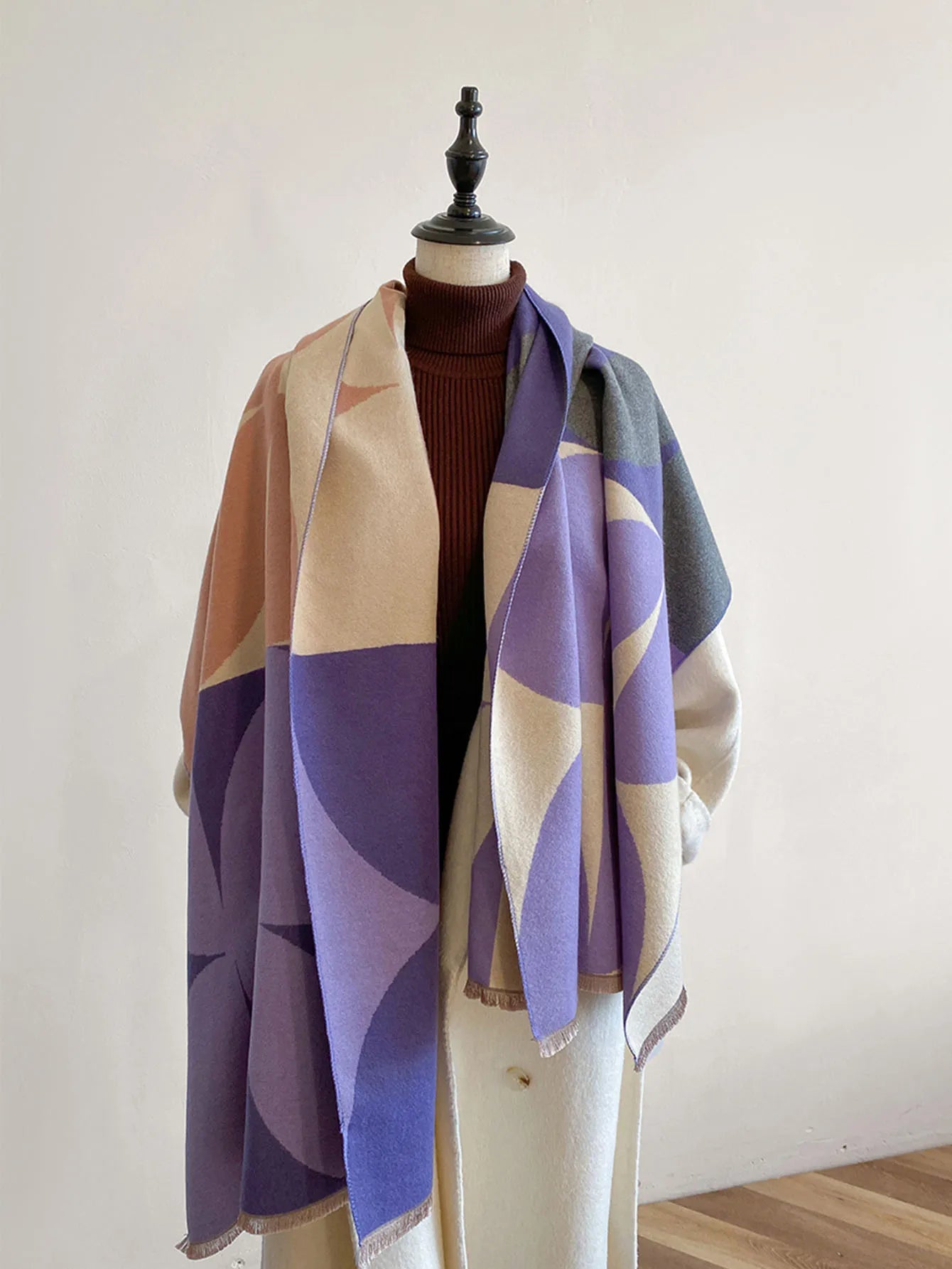 Cachecol Feminino Luxo – Dupla Face com Estampa Geométrica | Toque de Cashmere