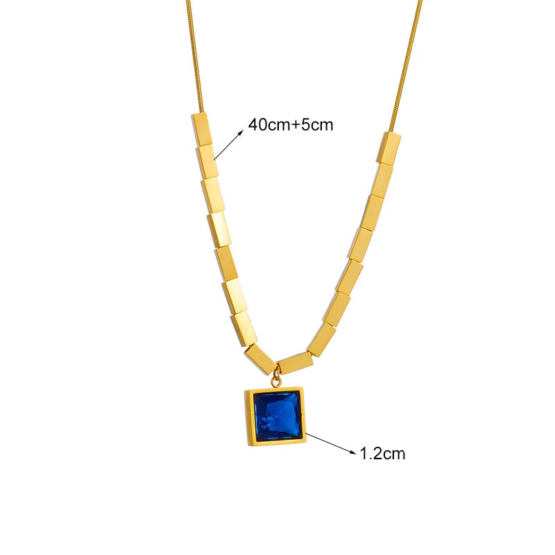 Colar com Pingente de Zircônia Azul