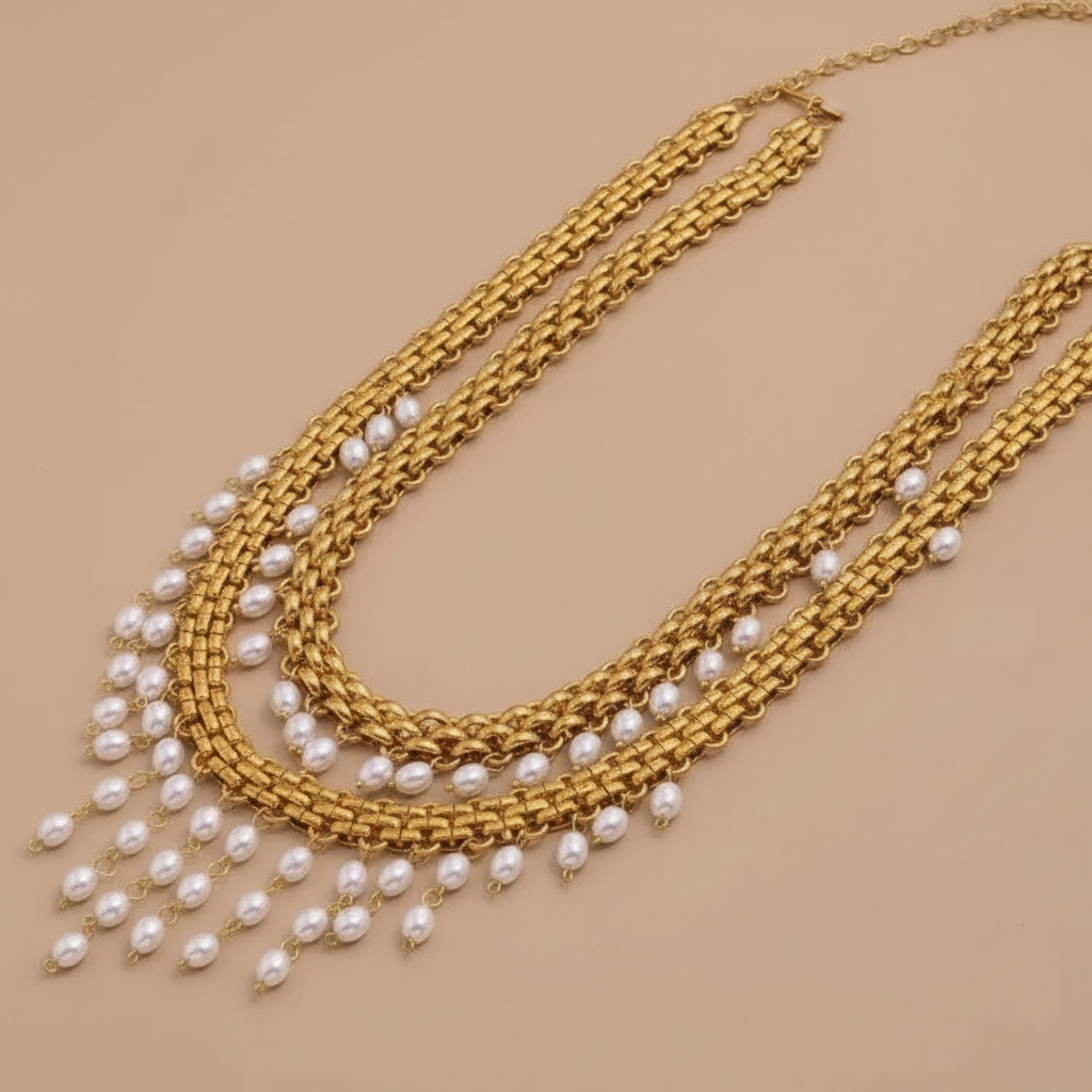 Colar com Mini Pérolas