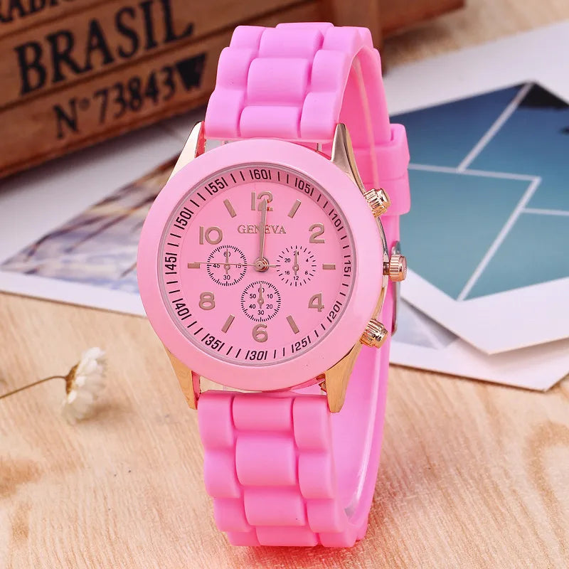 Relógio Quartz com Pulseira de Silicone