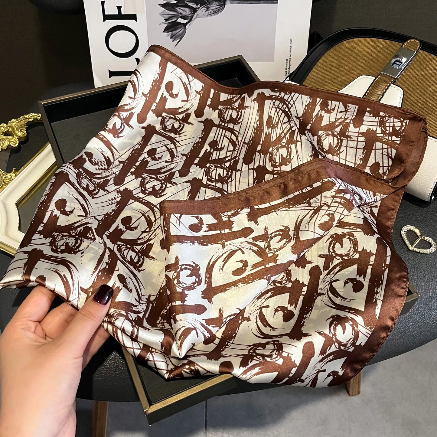 Luxury Silk Scarf Soft Touch – 70x70cm