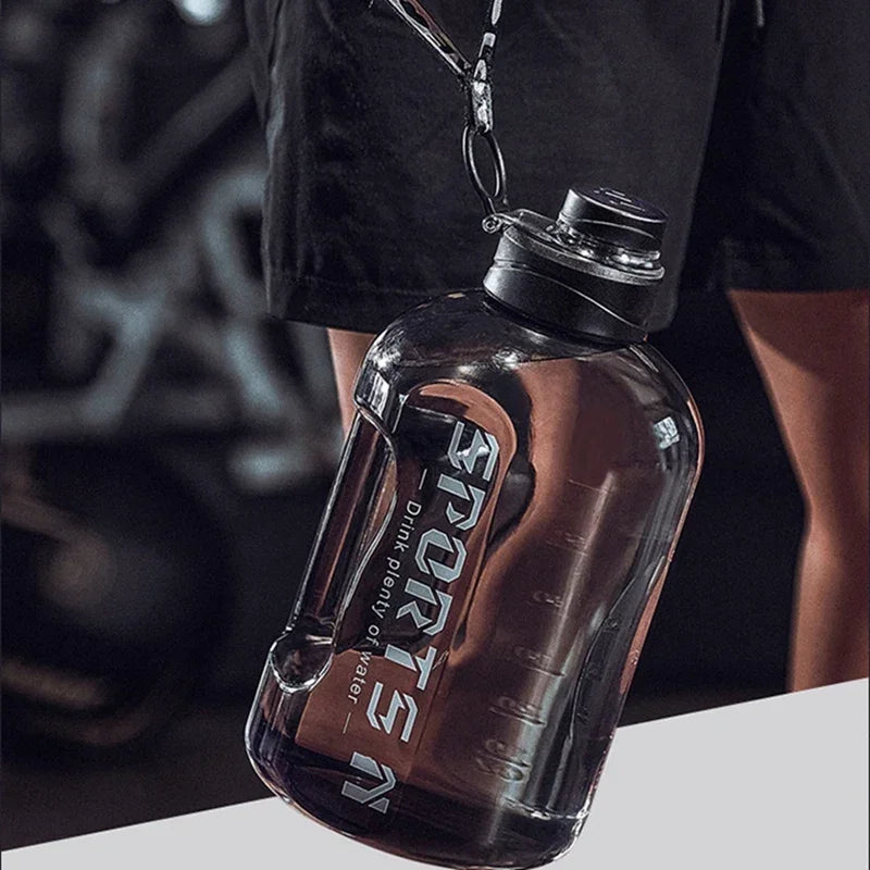 Garrafa de Água Esportiva 1,7L / 2,7L – Grande Capacidade