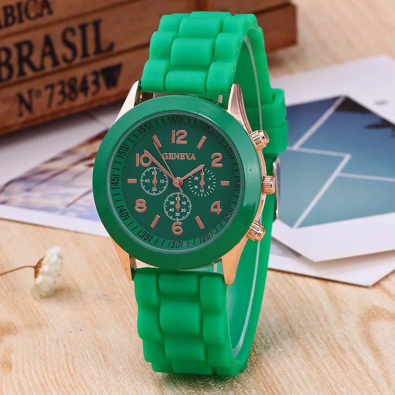 Relógio Quartz com Pulseira de Silicone