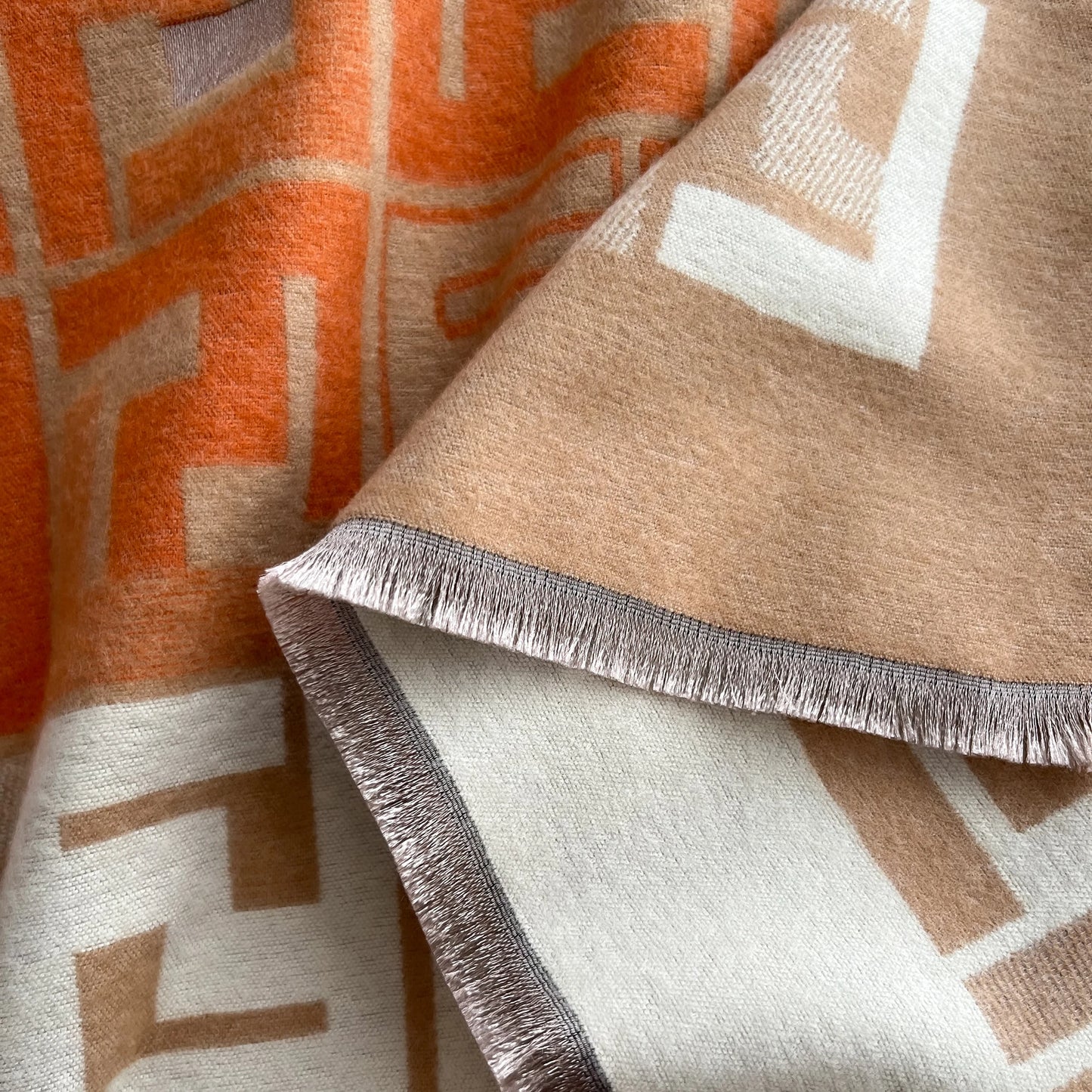 Cachecol Feminino Luxo – Dupla Face com Toque de Cashmere | Design Elegante