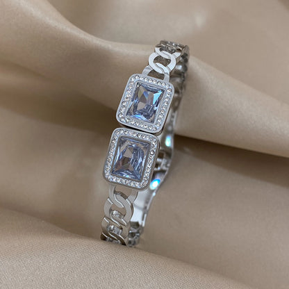 Pulseira Dourada com Cristais