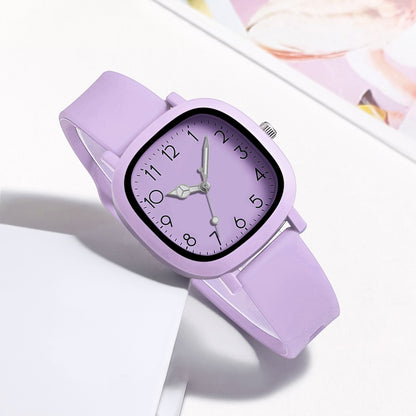 Relógio Quartz com Pulseira de Silicone