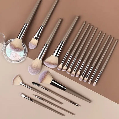 Conjunto Profissional de Pincéis Esponjas de Maquiagem