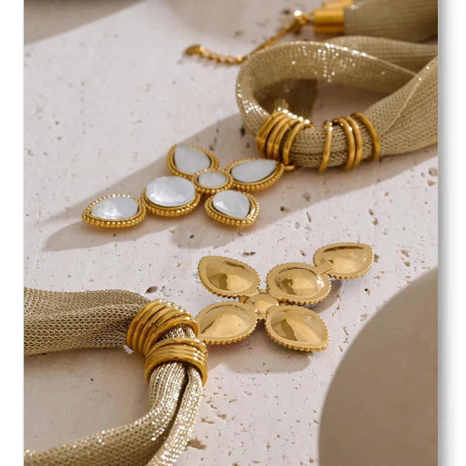 Colar Lace Cruz