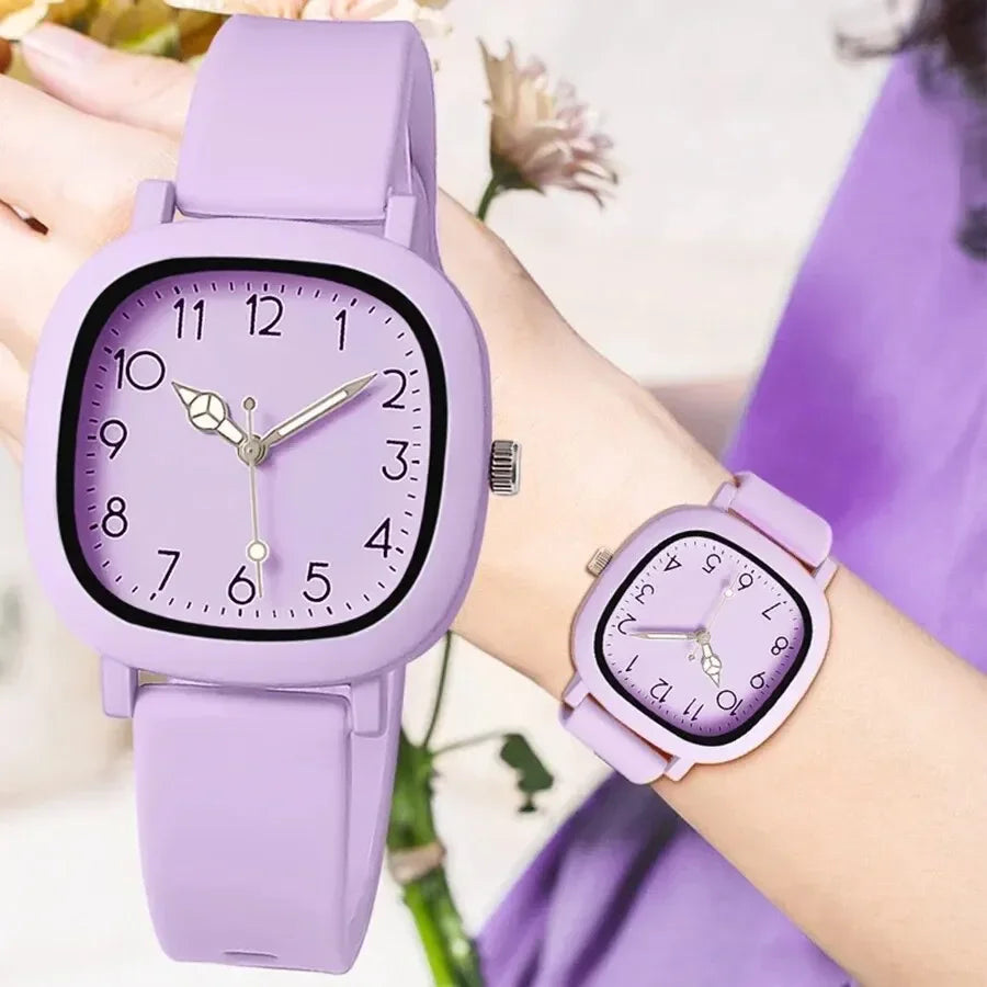 Relógio Quartz com Pulseira de Silicone