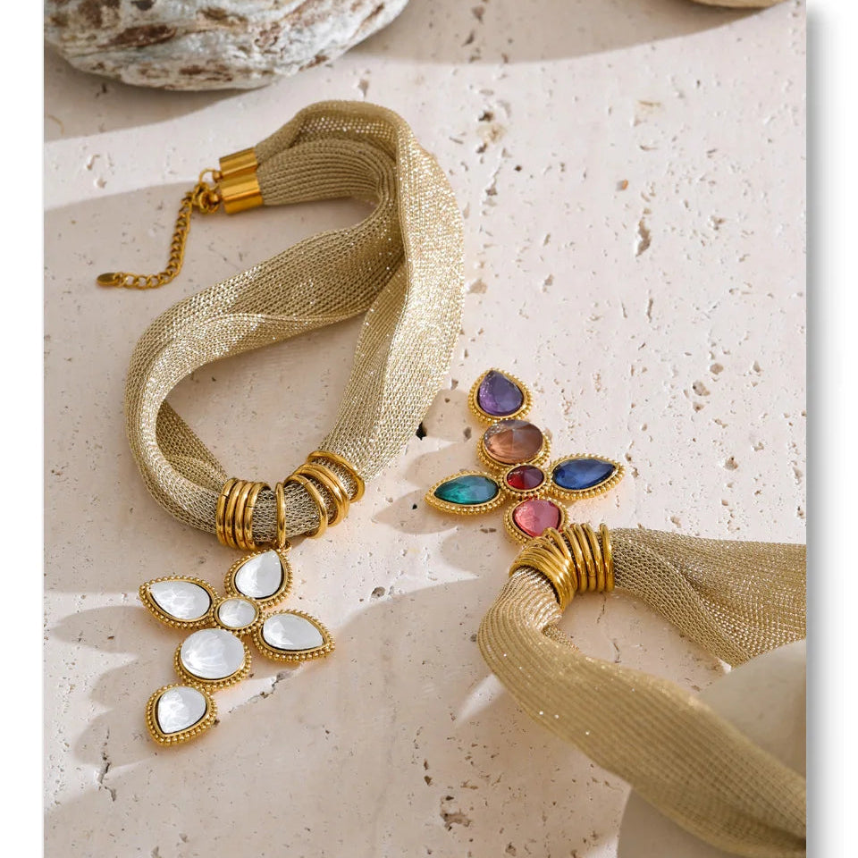 Colar Lace Cruz