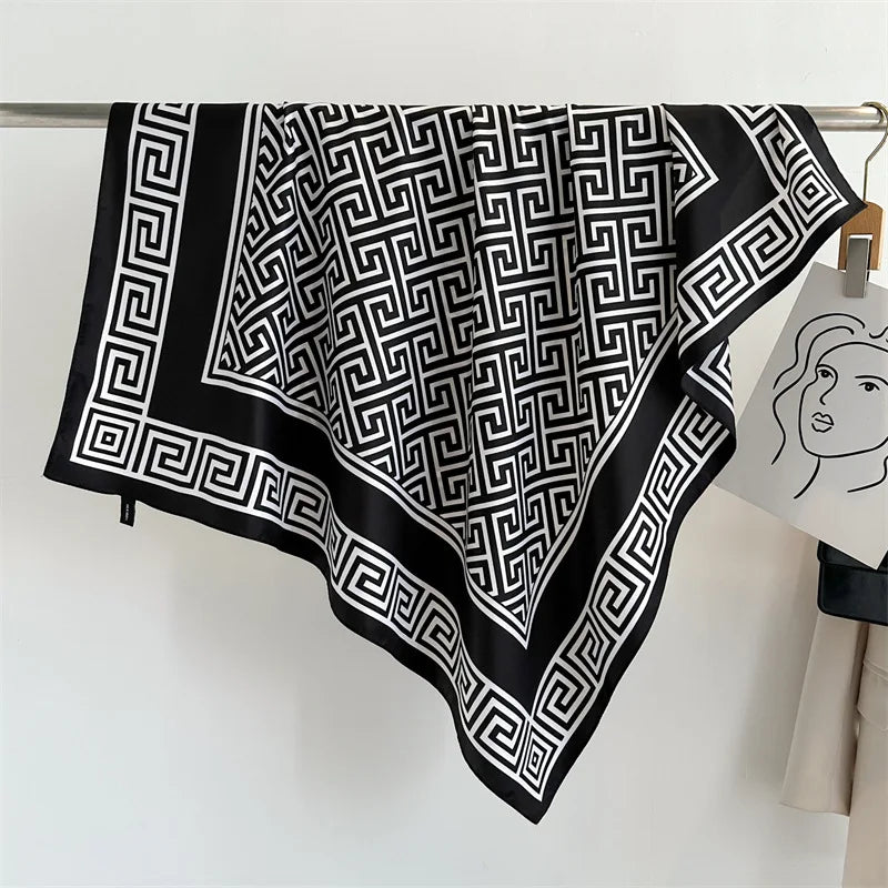 Lenço Feminino Luxo Estampa Elegante – 90x90cm em Cetim