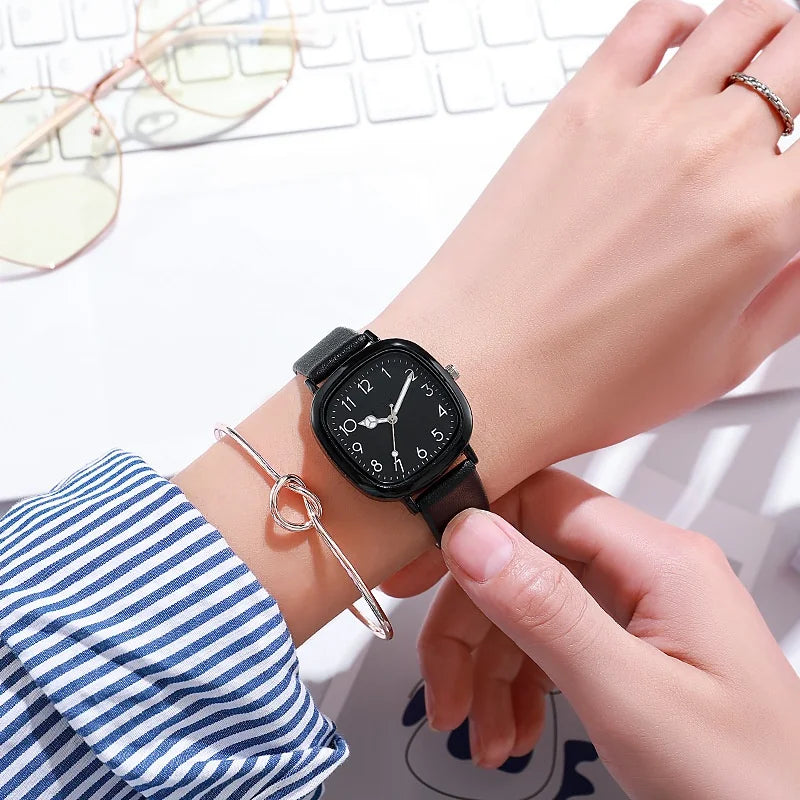 Relógio Quartz com Pulseira de Silicone