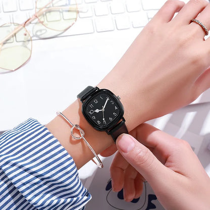 Relógio Quartz com Pulseira de Silicone