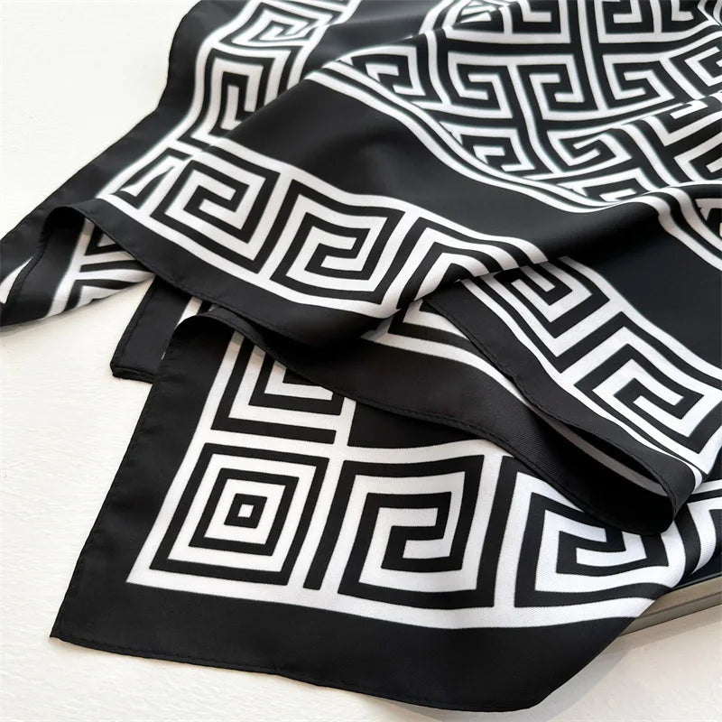Lenço Feminino Luxo Estampa Elegante – 90x90cm em Cetim