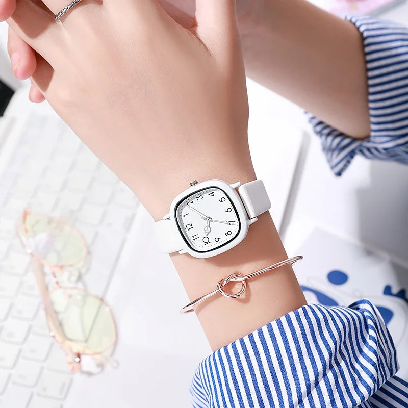 Relógio Quartz com Pulseira de Silicone